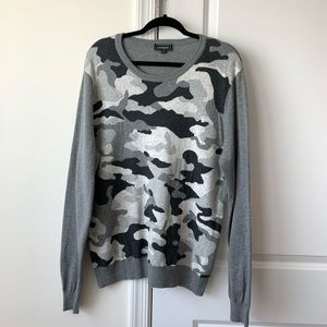 EXPRESS Men’s Gray Camo Crewneck Sweater SZ L